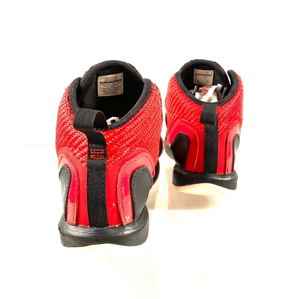 Under Armour - Picture 11 of 11